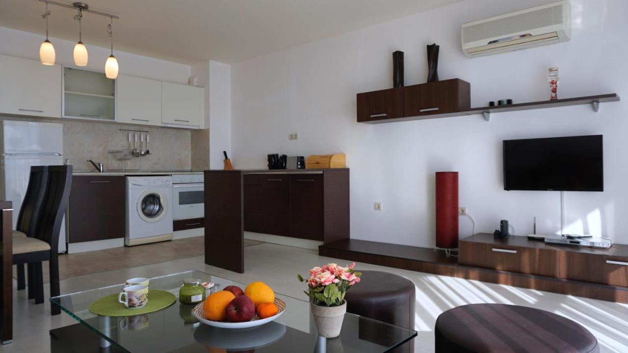 Апартаменти Свети Георги - Saint George Apartments カヴァルナ エクステリア 写真