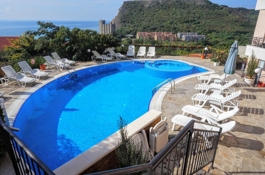 Апартаменти Свети Георги - Saint George Apartments カヴァルナ エクステリア 写真